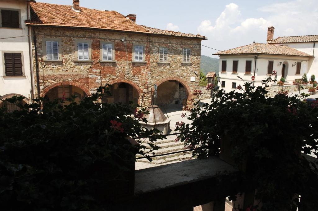 Locanda Antico Borgo Civitella in Val di Chiana Exterior photo